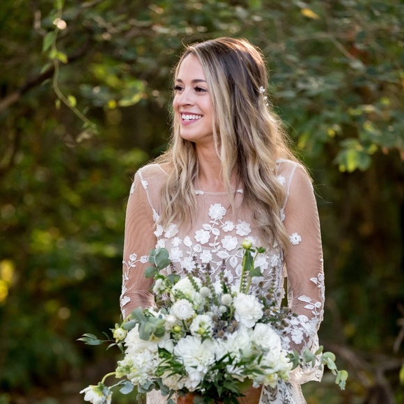 Meet your Posher, Kate - Picture 2 of 2